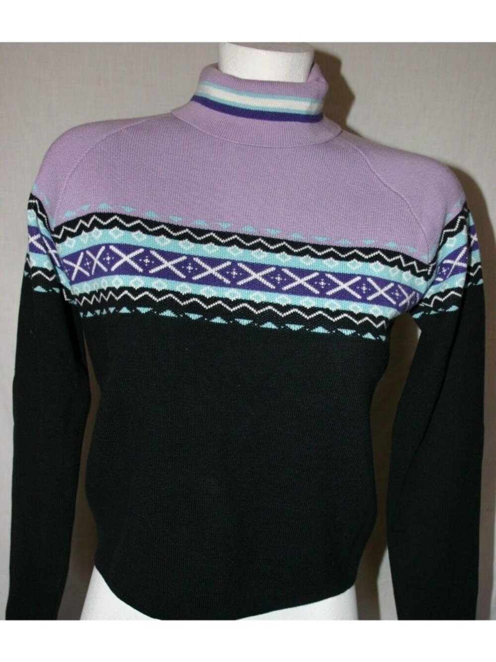 Best Authentic Women's Turtleneck Sweater Size L Long Sleeves Black Knit Designs